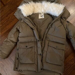 ARMY Yves Salomon Olive Puffer Jacket with Cream Wool Collar
